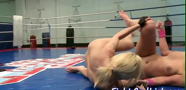  Busty wrestling babe pussylicking les partner